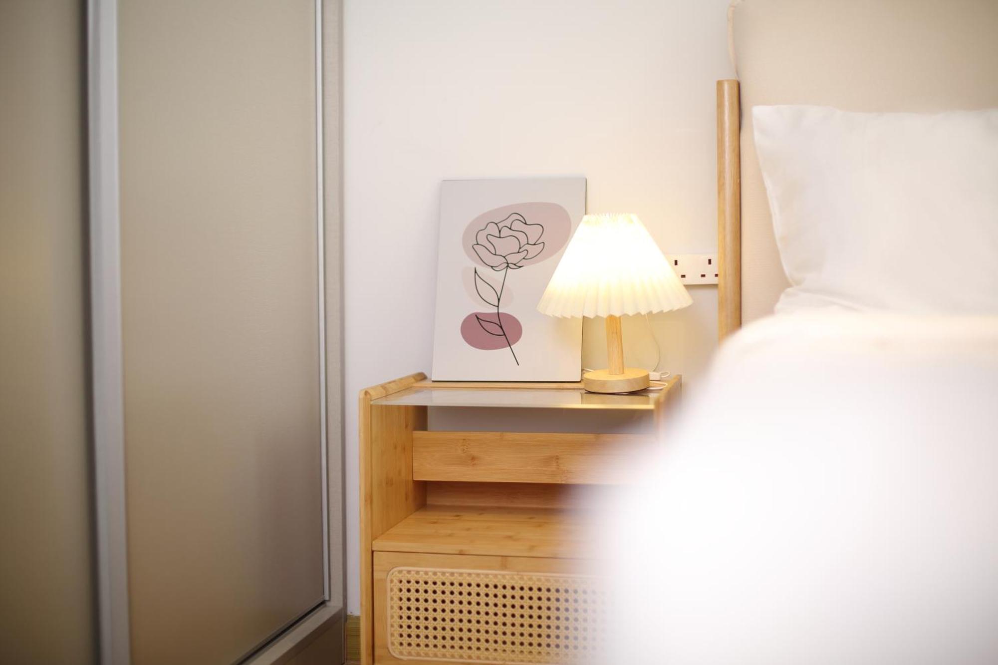 Kid-loving Poolside Haven - 2br - Netflix - Games Johor Bahru