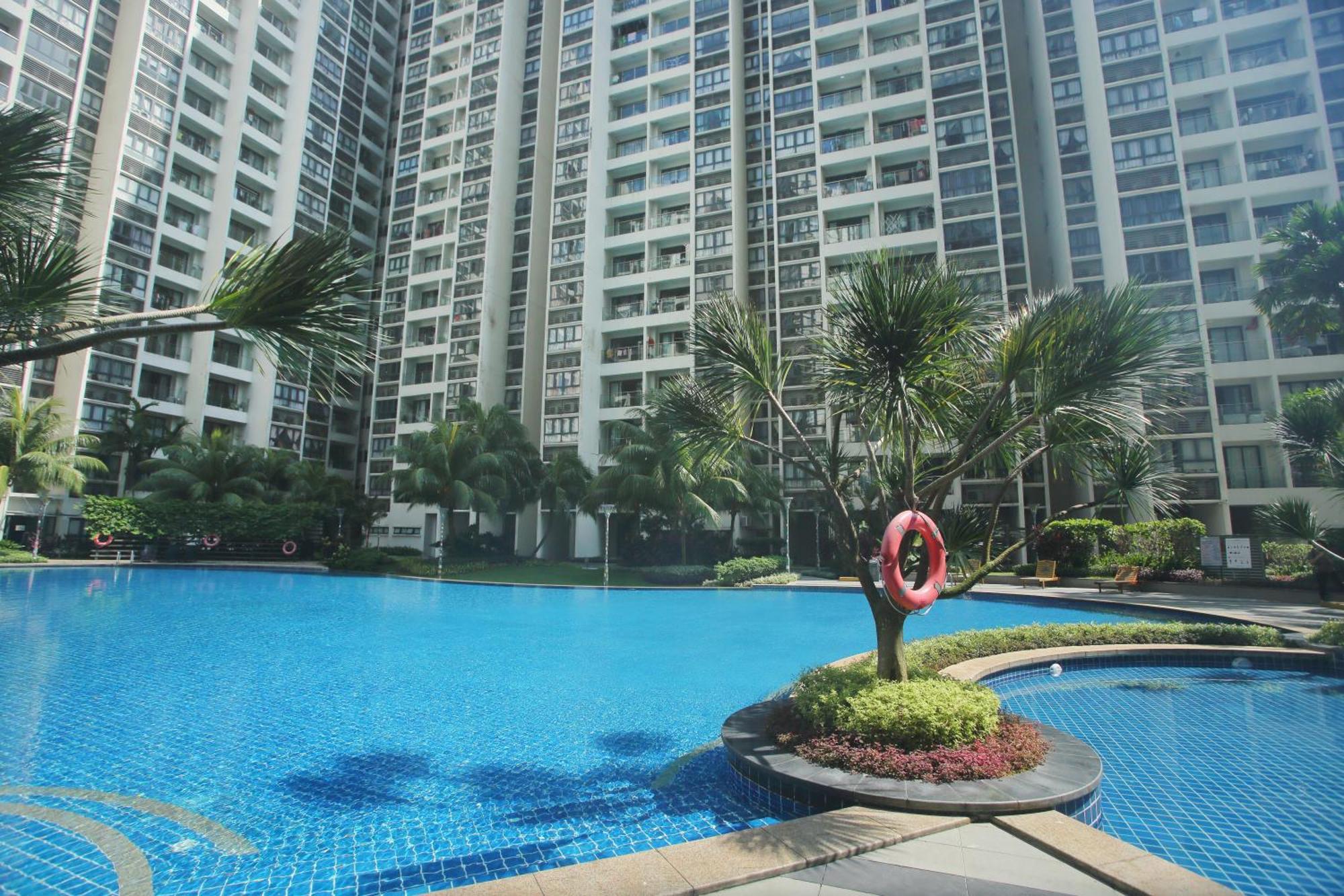Kid-loving Poolside Haven - 2br - Netflix - Games Apartment *