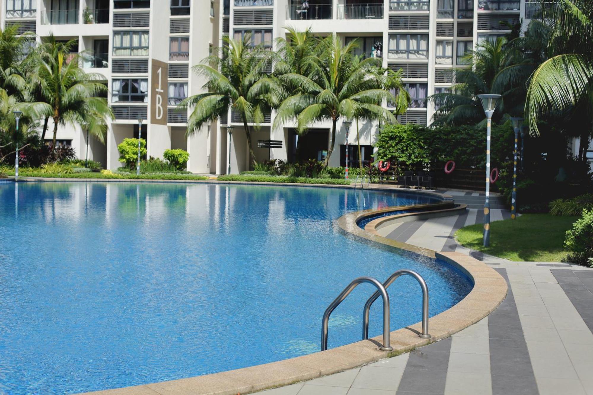 Apartment Kid-loving Poolside Haven - 2br - Netflix - Games Johor Bahru