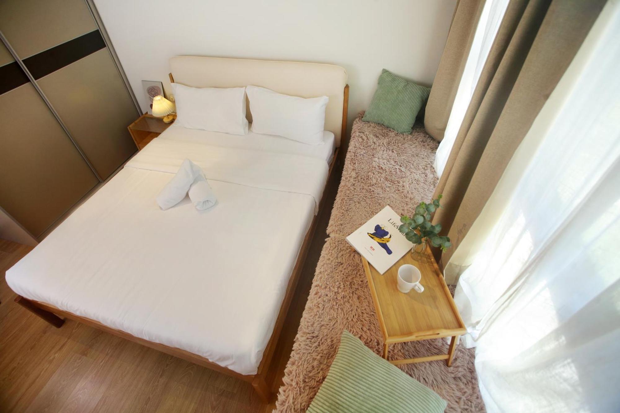 Kid-loving Poolside Haven - 2br - Netflix - Games Apartment