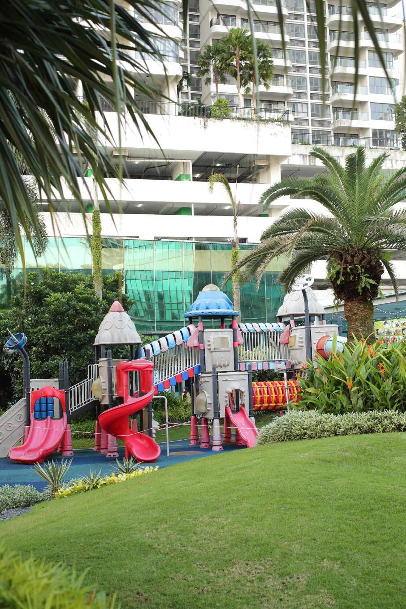 Kid-loving Poolside Haven - 2br - Netflix - Games Apartment Johor Bahru